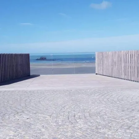 Апартаменты Fl'heurt De Sable Au Bord De *